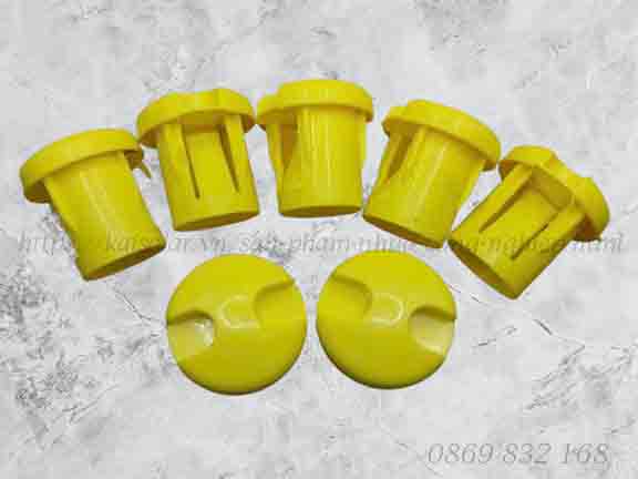 Nắp nhựa bịt đầu sắt chờ